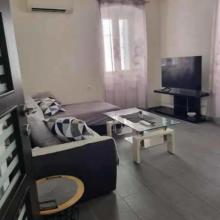Porto Beach Apartments Seget-Trogir شقة *