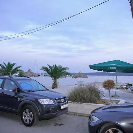 Porto Beach Apartments Seget-Trogir شقة *