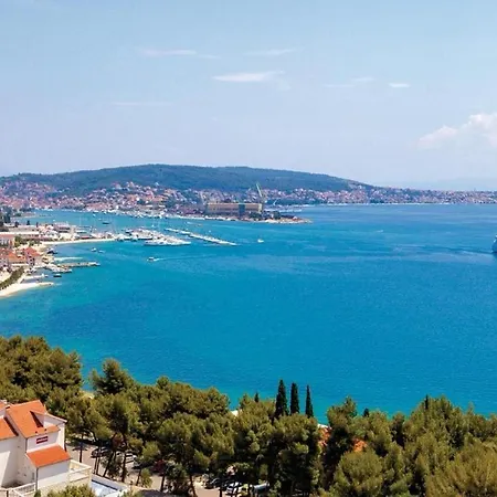 شقة Porto Beach Apartments Seget-Trogir تروغير