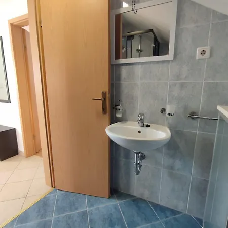 Porto Beach Apartments Seget-Trogir شقة