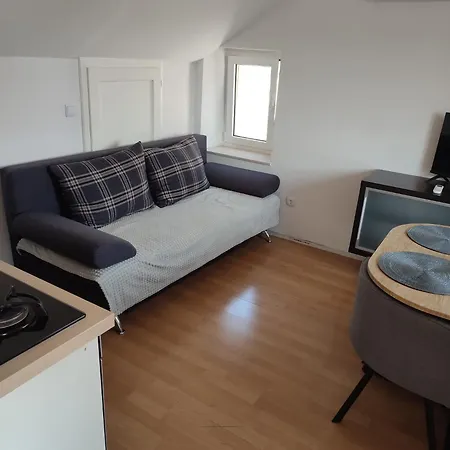 شقة Porto Beach Apartments Seget-Trogir تروغير
