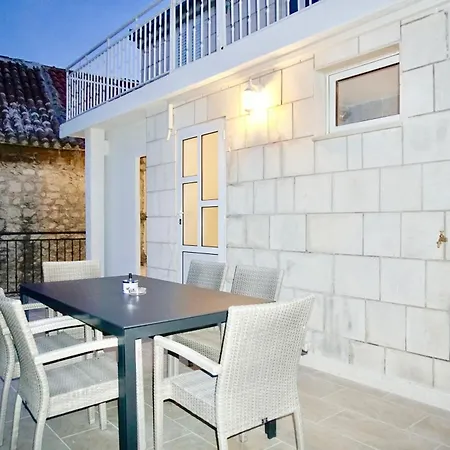 Porto Beach Apartments Seget-Trogir 트로기르